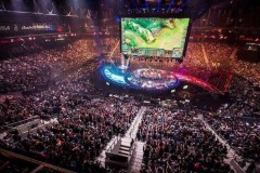 英雄联盟》百年运营愿景：拳头的创新与电竞辉煌